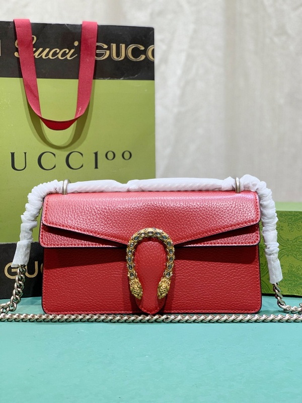 Gucci Handbags 822